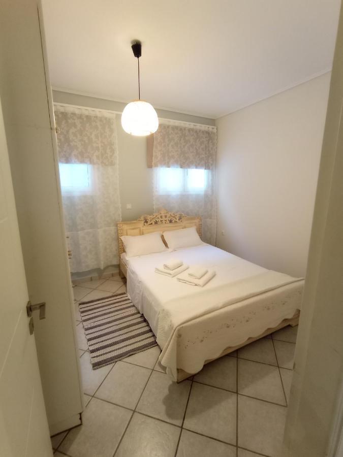 Galini Apartment Near Sea, Port And Airport Artemida  Exterior photo
